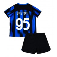 Dres Inter Milan Alessandro Bastoni #95 Domaci za djecu 2023-24 Kratak Rukav (+ kratke hlače)